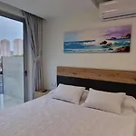 Oasis De La Cala Appartamento *
